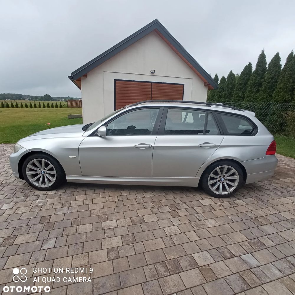 BMW Seria 3 318d - 4