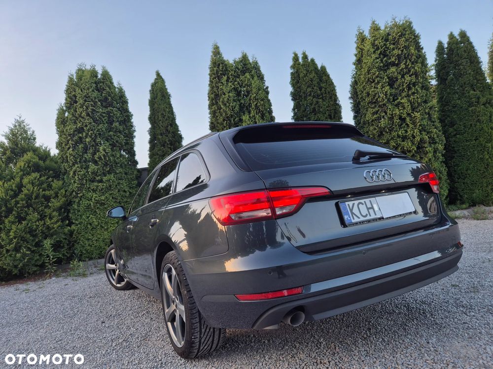 Audi A4 Avant 30 TDI S tronic advanced - 4