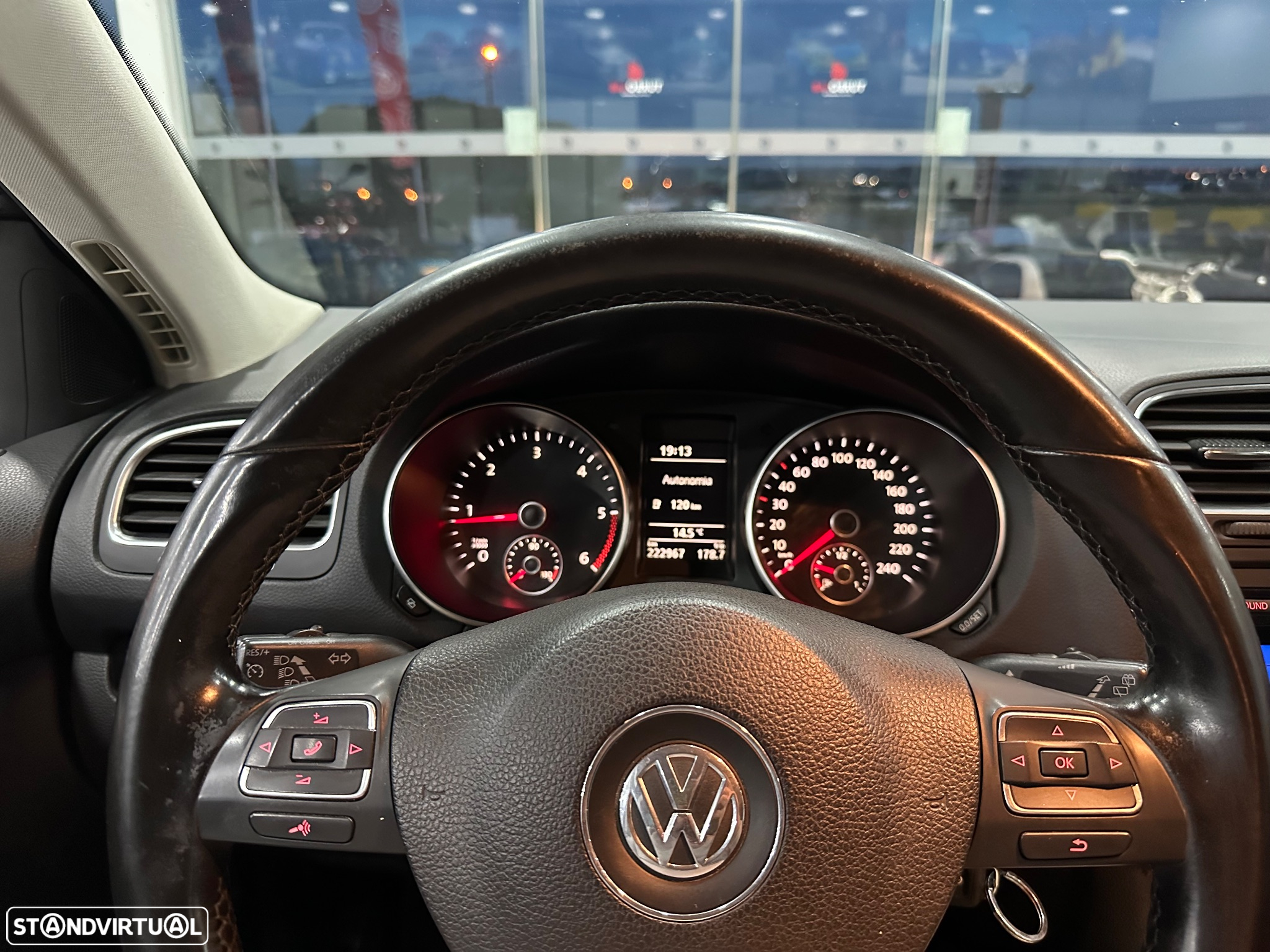 VW Golf Variant 1.6 TDi Highline - 13