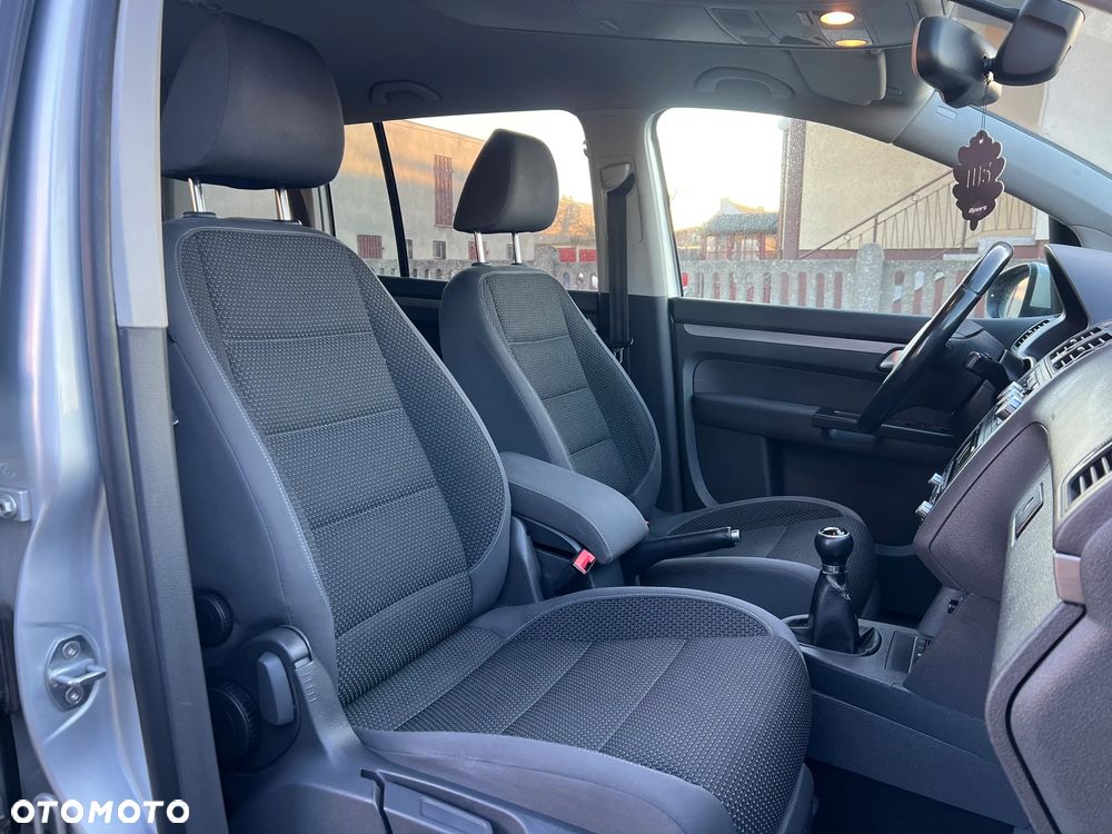 Volkswagen Touran 1.6 TDI DPF BlueMotion Technology Comfortline - 18