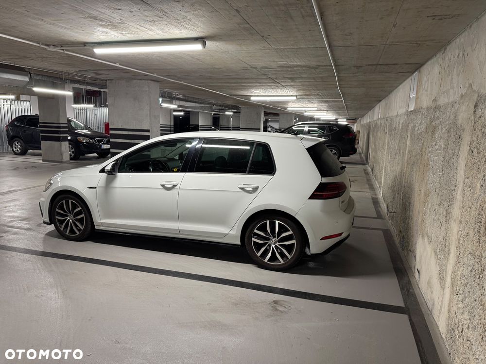 Volkswagen Golf - 3