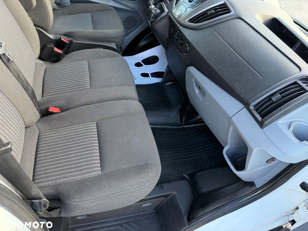 Ford Transit - 10