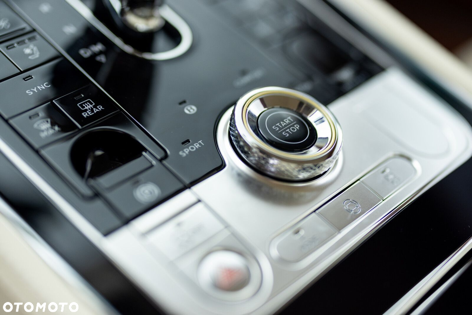 Bentley Continental GT - 14