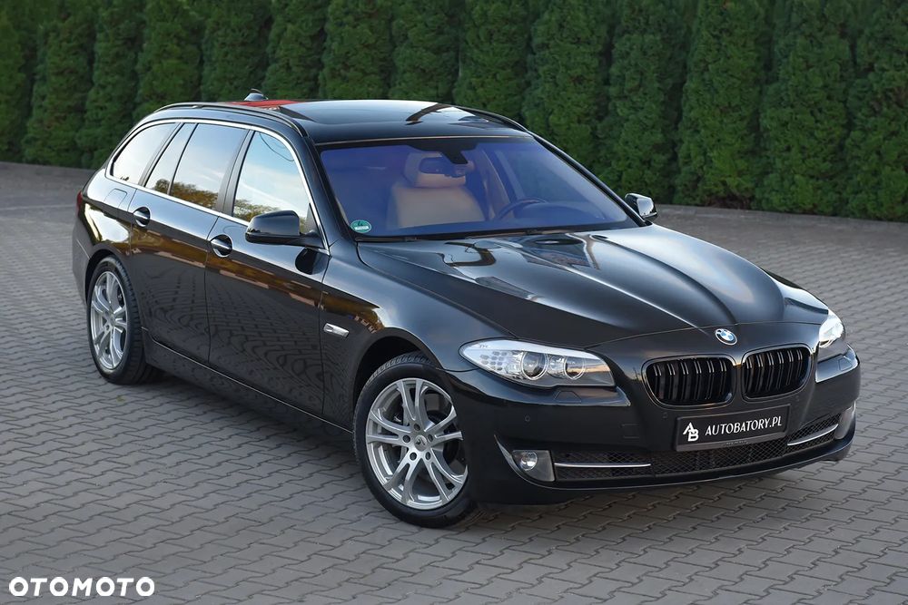 BMW Seria 5 525d Luxury Line - 18