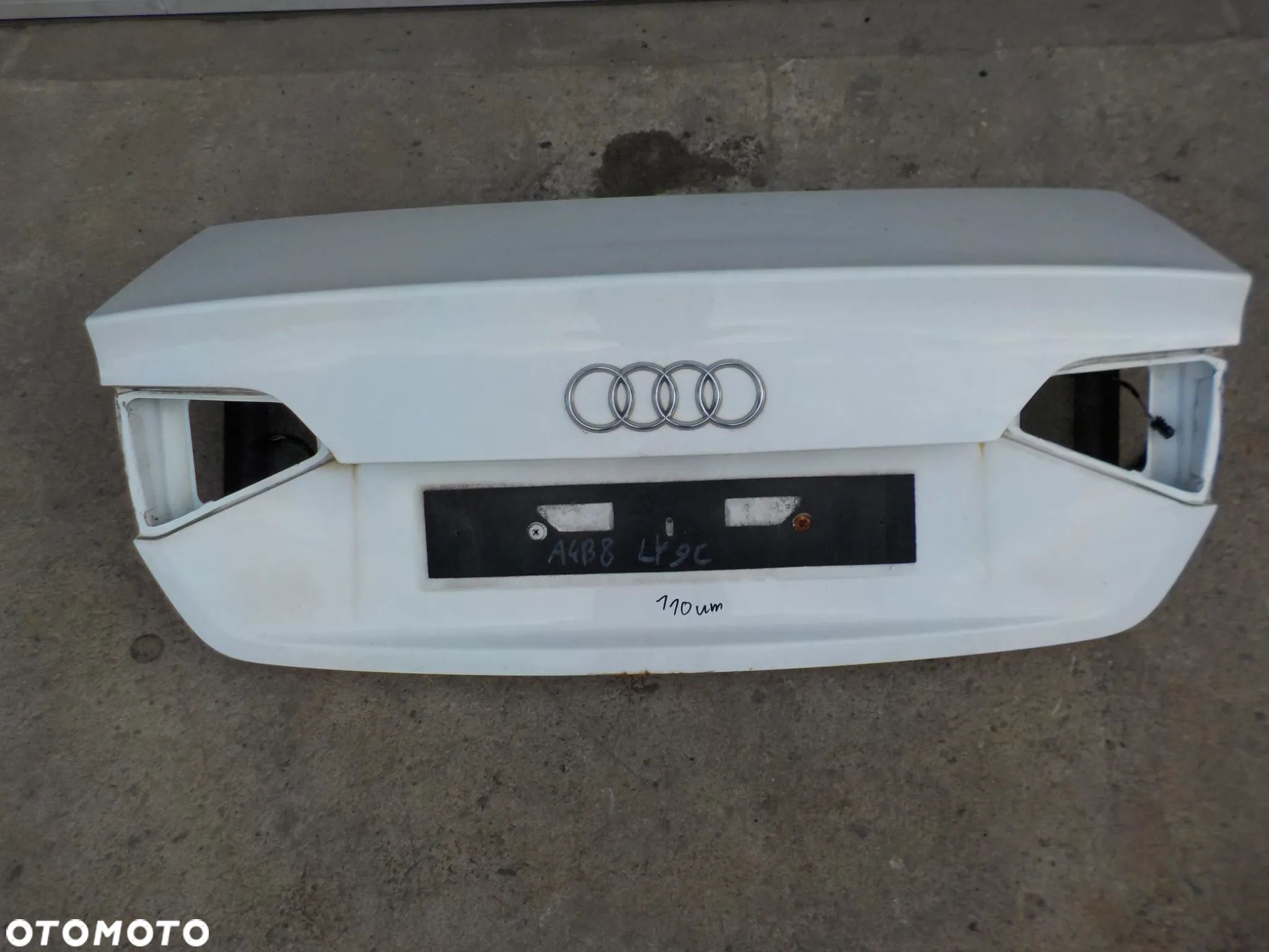AUDI A4 B8 SEDAN KLAPA BAGAŻNIKA LY9C - 1