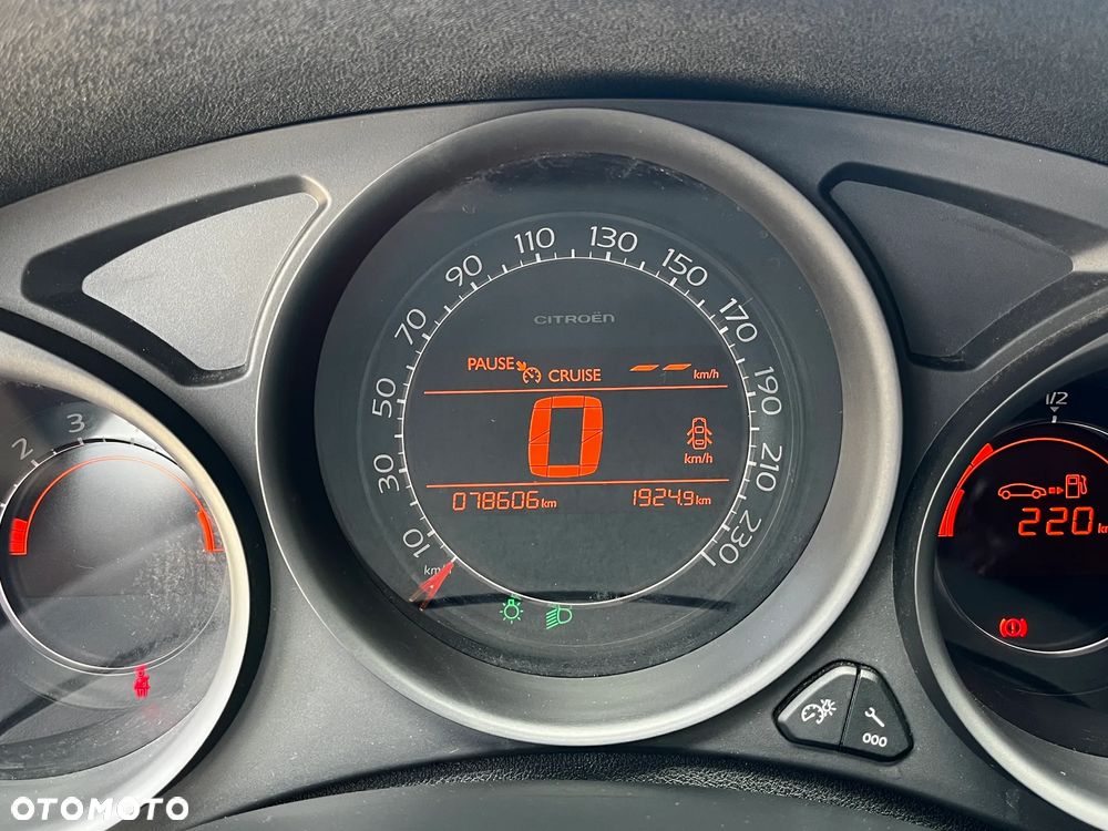 Citroën C4 1.6 VTi SX - 17