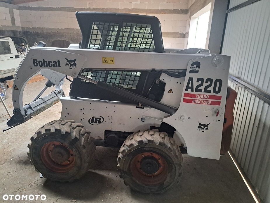 Hitachi EX30 - 6