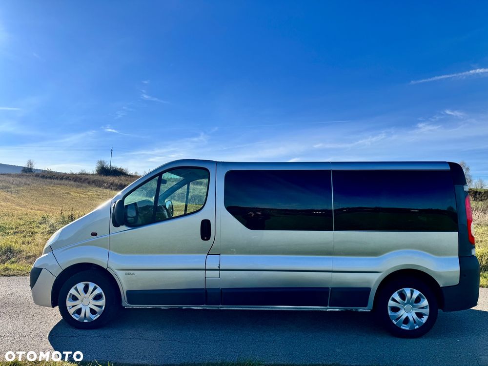 Opel Vivaro - 2