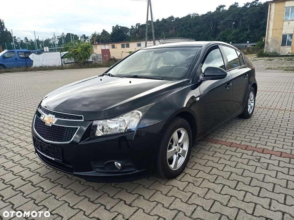 Chevrolet Cruze 1.6 LT - 1