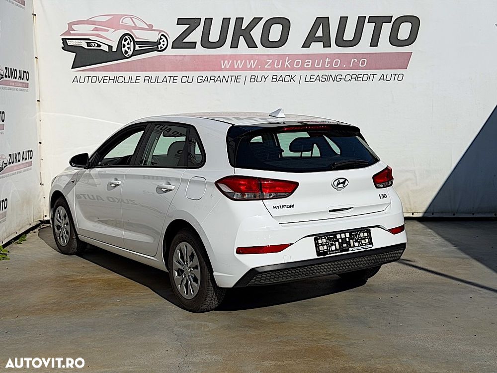 Hyundai i30 1.5 110CP 5DR M/T Comfort - 4