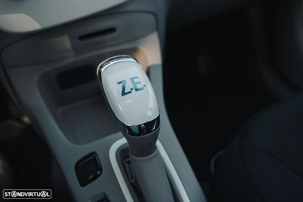 Renault Zoe (c/ Bateria) Life 40 Q90 - 9