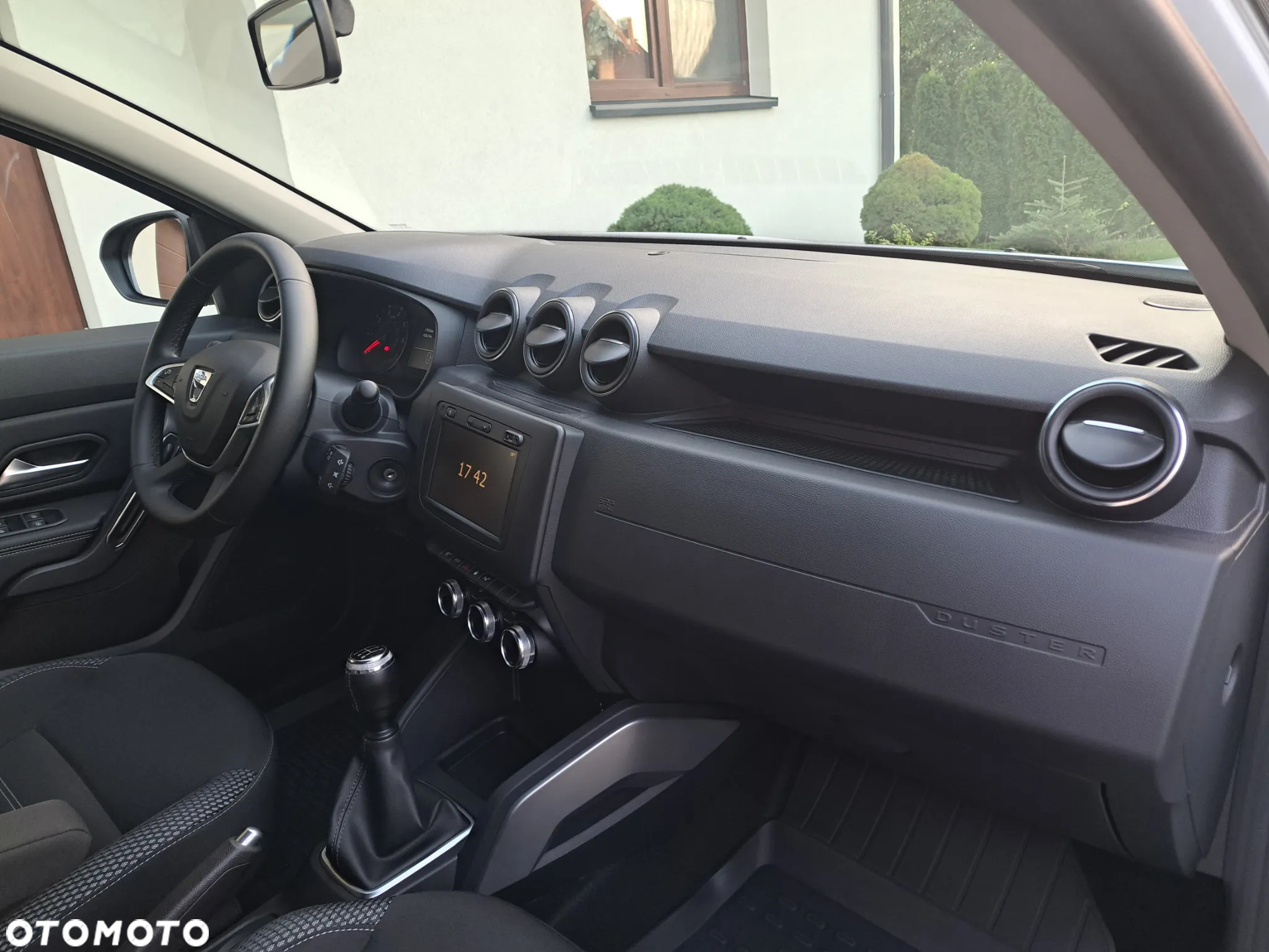 Dacia Duster 1.6 SCe Prestige - 22