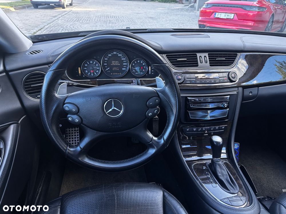 Mercedes-Benz CLS - 22
