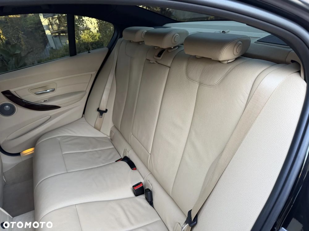 BMW Seria 3 - 21