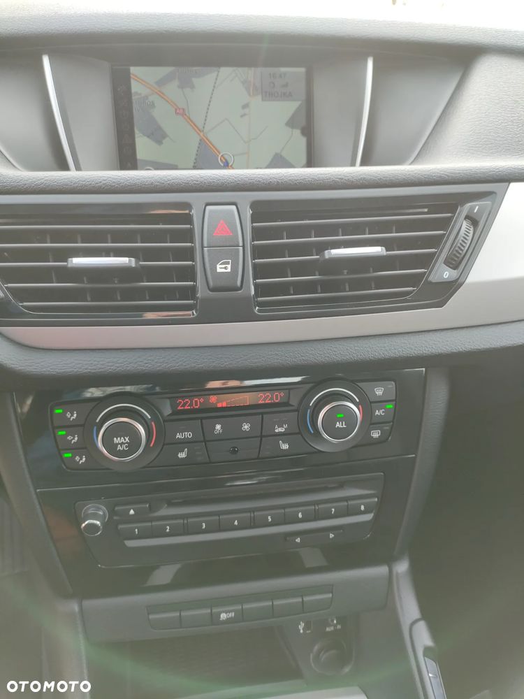 BMW X1 sDrive18i - 21