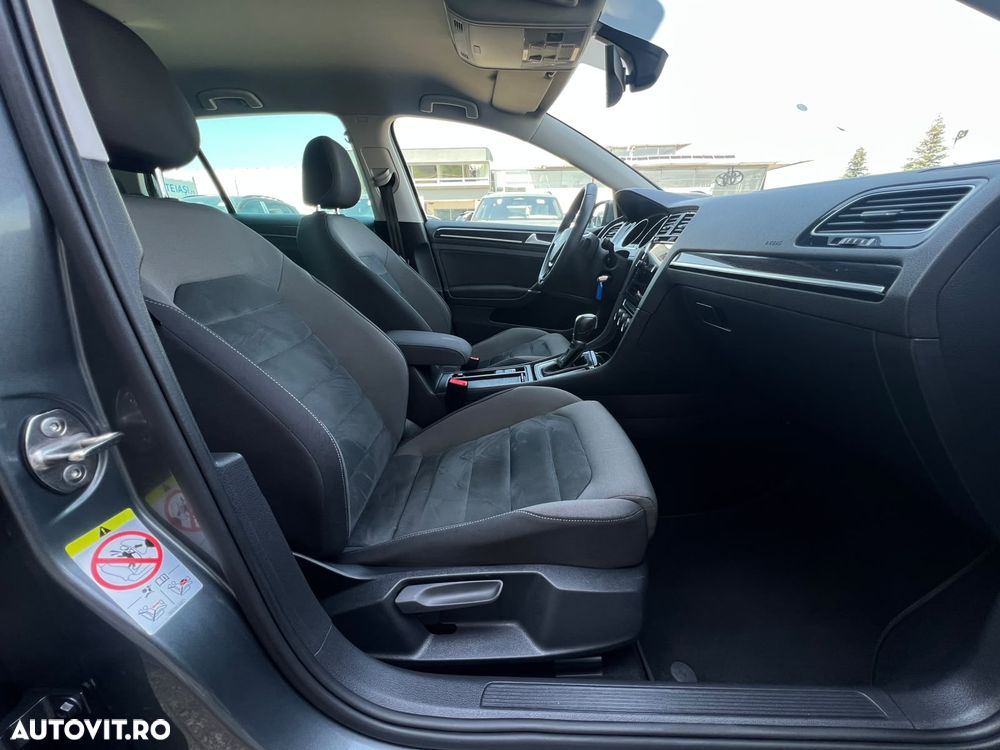 Volkswagen Golf 1.5 eTSI OPF DSG R-Line - 17