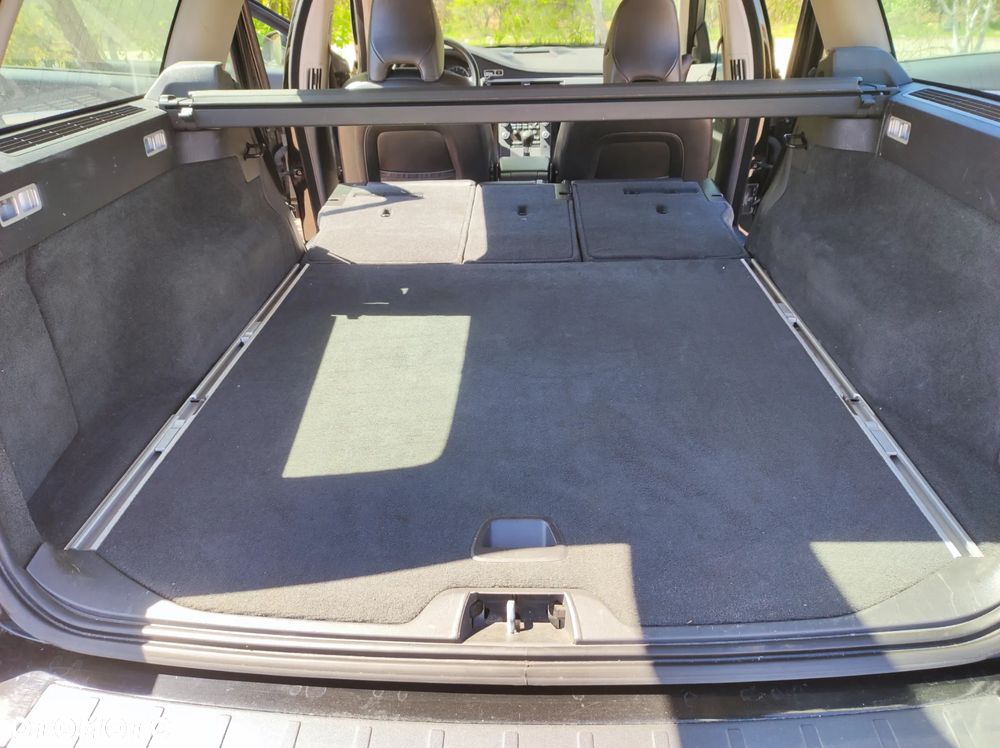 Volvo V70 2.0D Momentum - 21