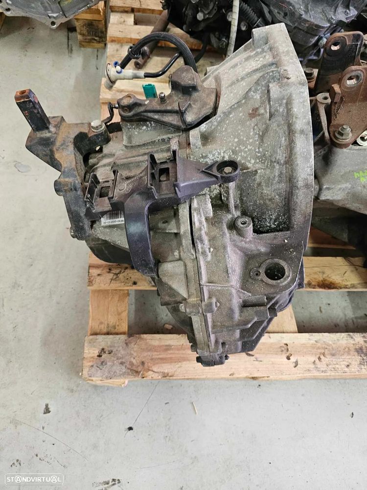 Caixa de 6 velocidades Renault Master 2.3 DCI 2017, ref PF6 054 - 4