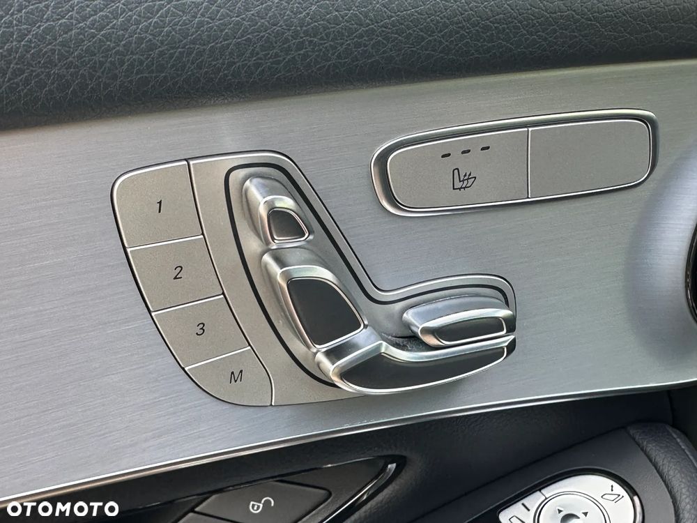Mercedes-Benz GLC 300 4-Matic - 17