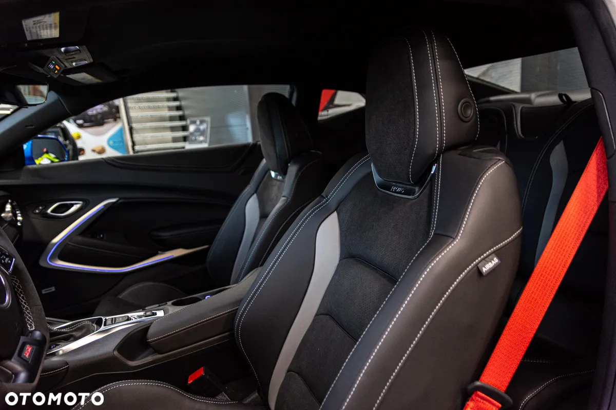 Chevrolet Camaro - 16