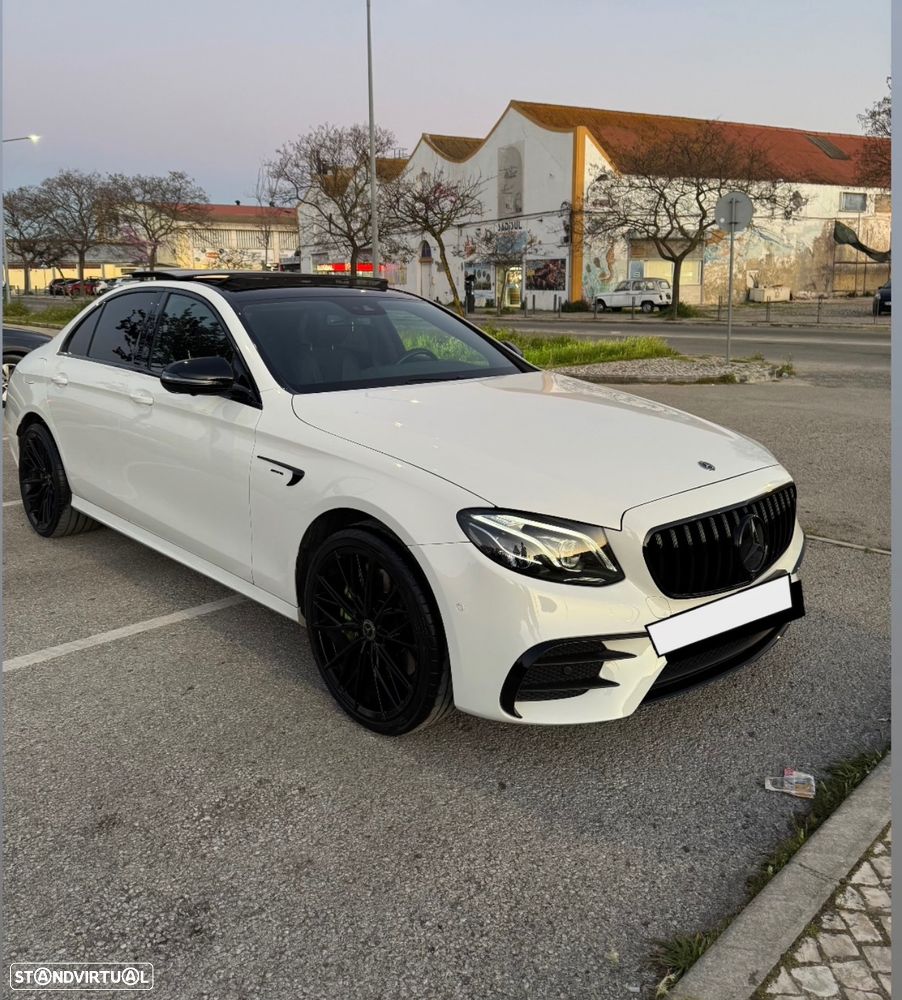 Mercedes-Benz E 300 e AMG Line - 7