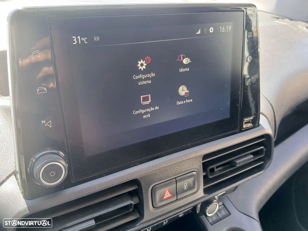 Opel COMBO 3L - 16