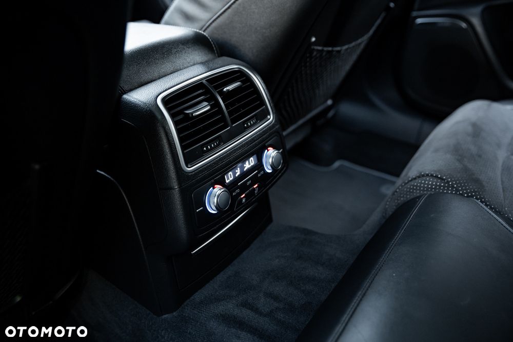 Audi A6 Avant 3.0 TDI DPF quattro S tronic - 19