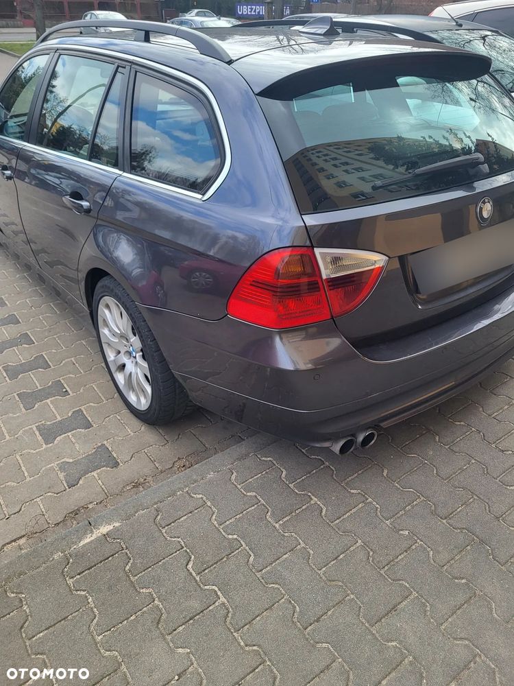 BMW Seria 3 330d - 3