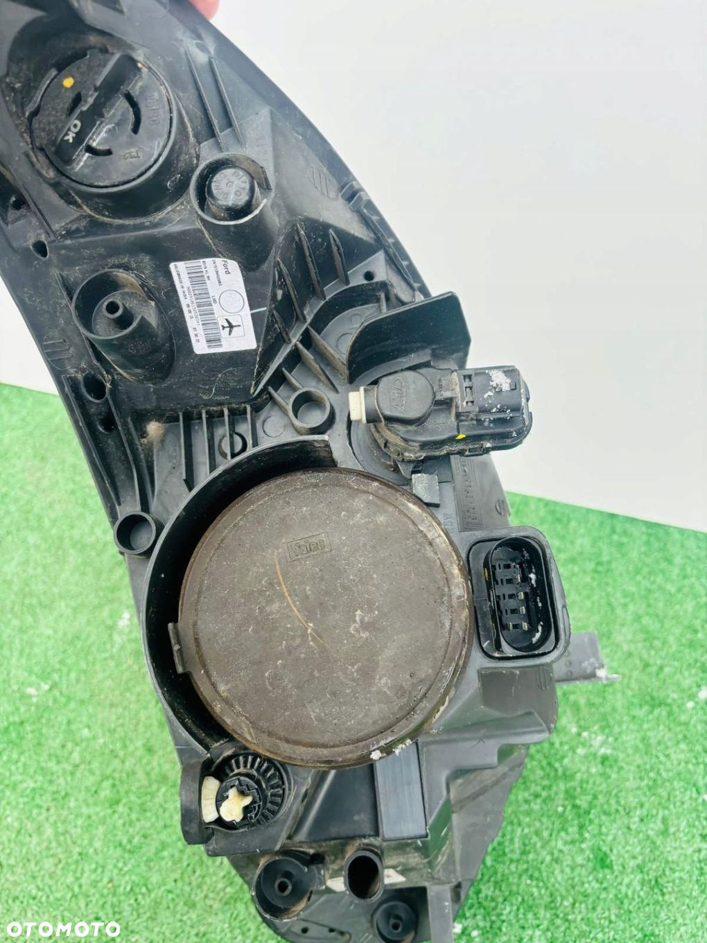 LAMPA PRAWA REFLEKTOR PRAWY FORD ECOSPORT ZWYKŁA HALOGENOWA  LED DZIENNY - 2