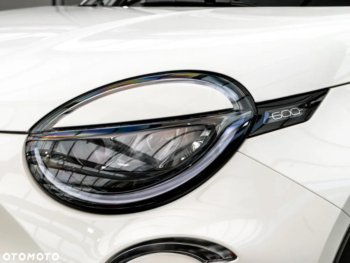 Fiat 600 1.2 Turbo Hybrid eDCT - 13