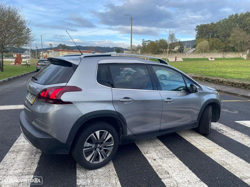 Peugeot 2008 1.2 PureTech Style - 10