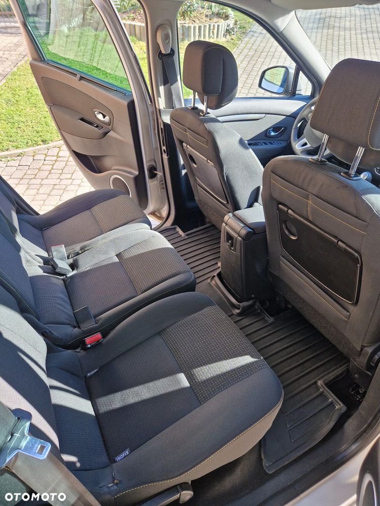 Renault Scenic 1.6 16V Expression - 10
