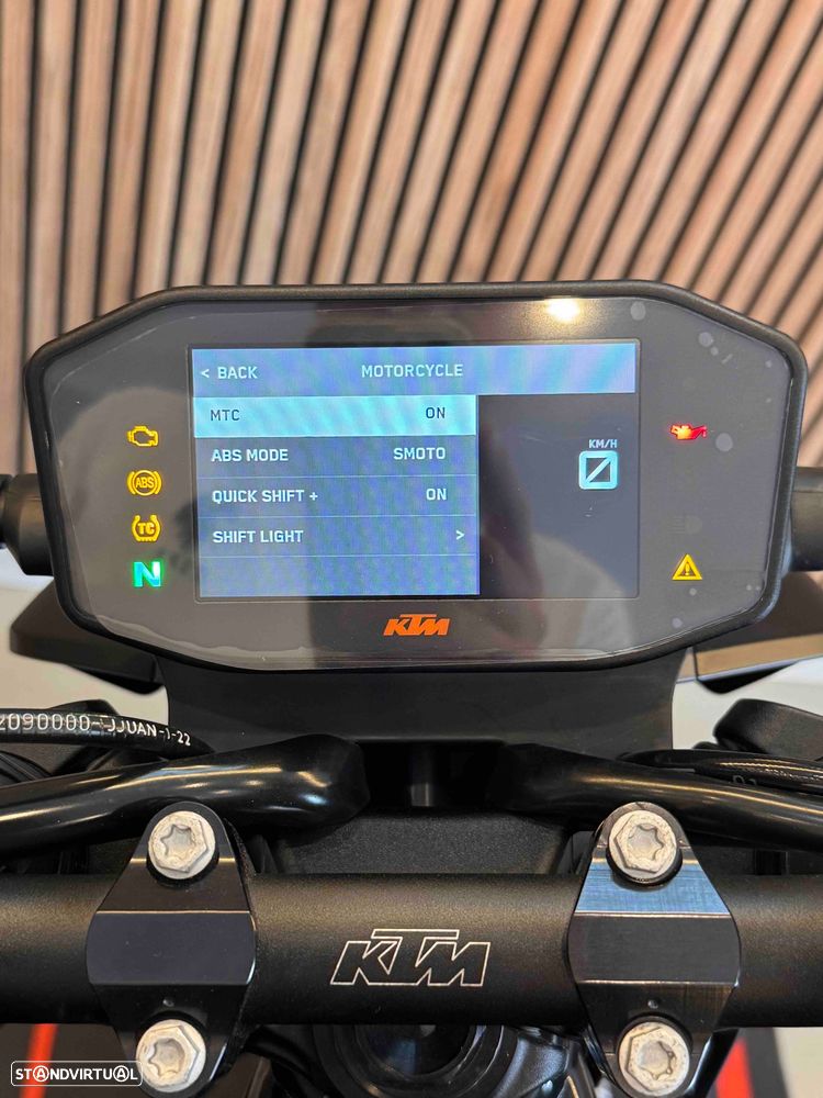 KTM Duke 890 - 16