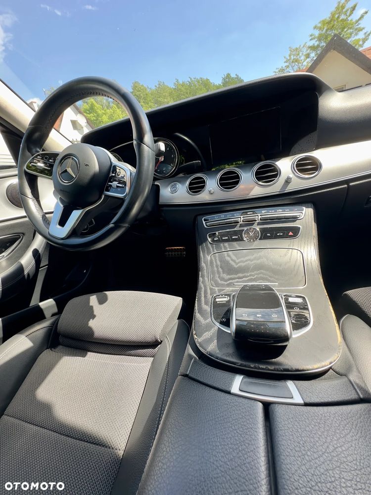 Mercedes-Benz Klasa E 220 d 4-Matic Avantgarde - 4
