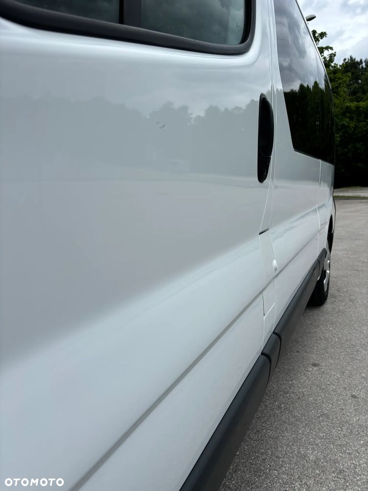 Opel Vivaro - 13