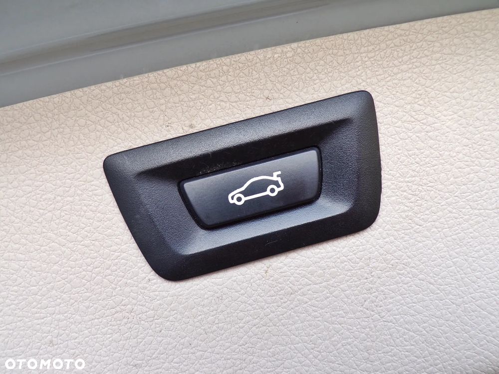 BMW Seria 3 318d Blue Performance Modern Line - 32