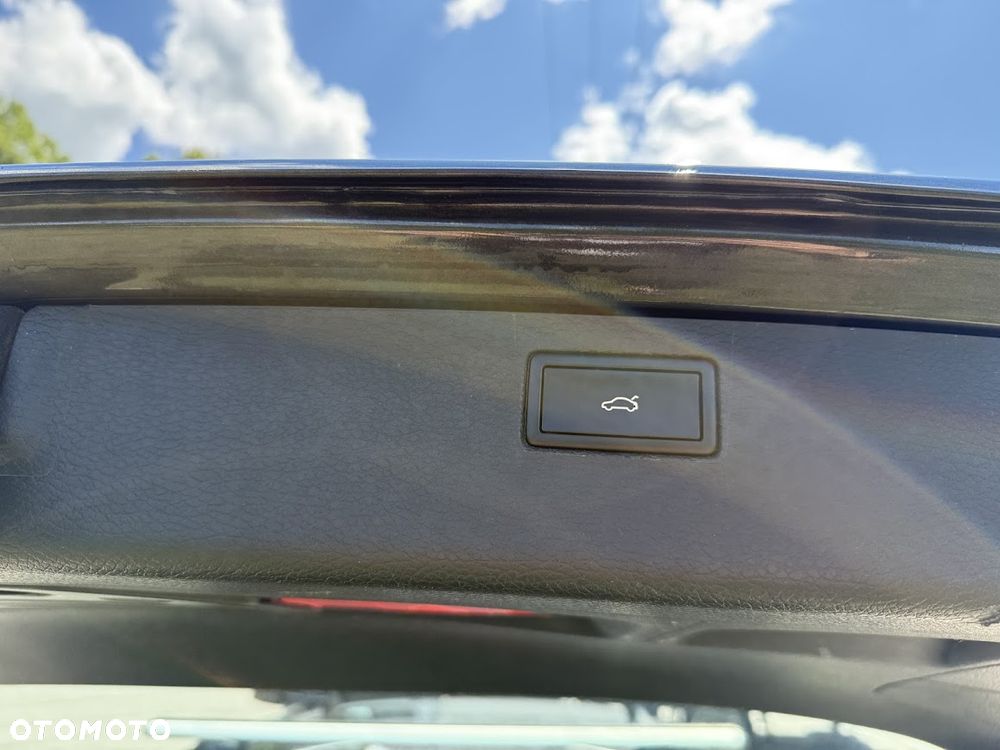 Volkswagen Passat 2.0 Blue TDI SCR Comfortline - 25