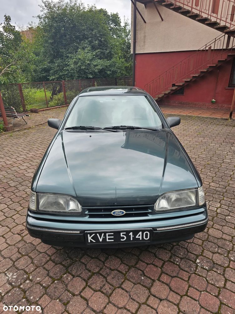Ford Scorpio - 13