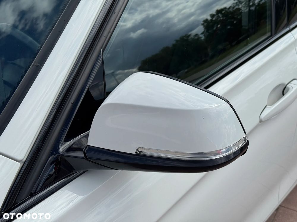 BMW Seria 3 320d Efficient Dynamic Edition Sport Line - 10