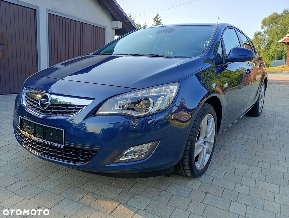 Opel Astra 1.4 Turbo Design Edition - 4
