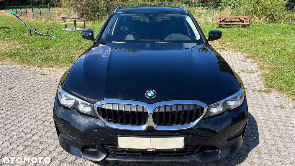 BMW Seria 3 320d Sport Line sport - 9