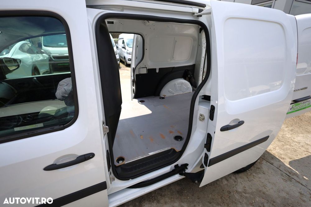 Renault Kangoo Maxi - 11