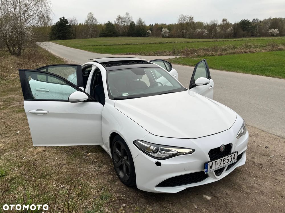 Alfa Romeo Giulia 2.0 Turbo Veloce - 9