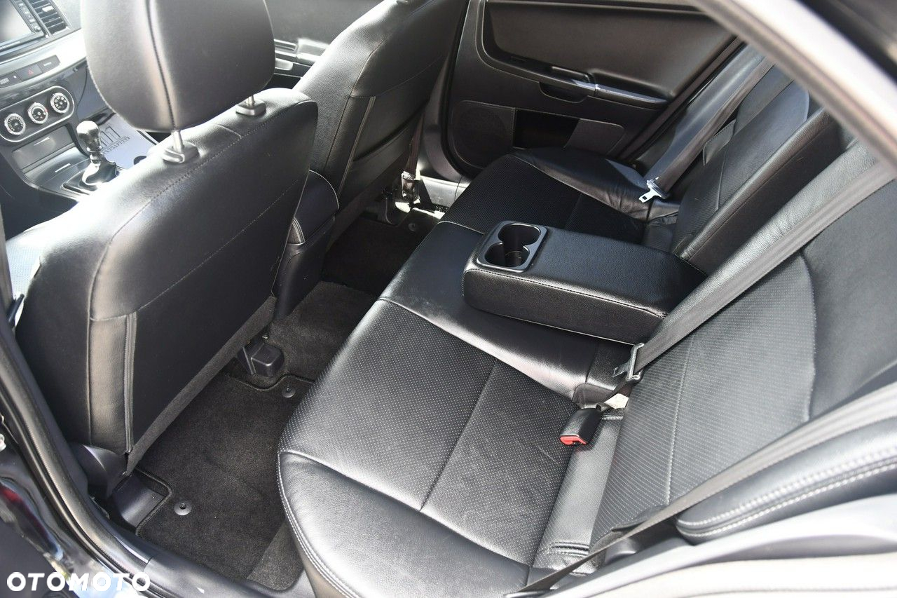 Mitsubishi Lancer - 22