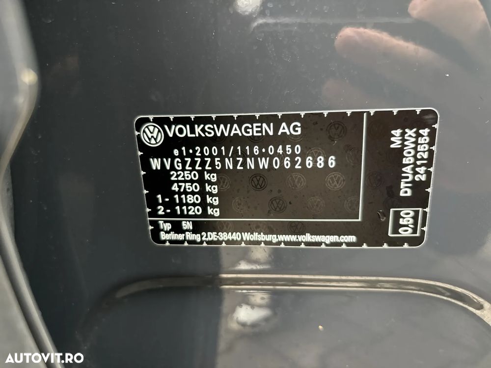 Volkswagen Tiguan 2.0 TDI SCR 4MOTION DSG Elegance - 32