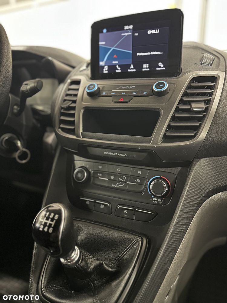 Ford Transit Connect - 16