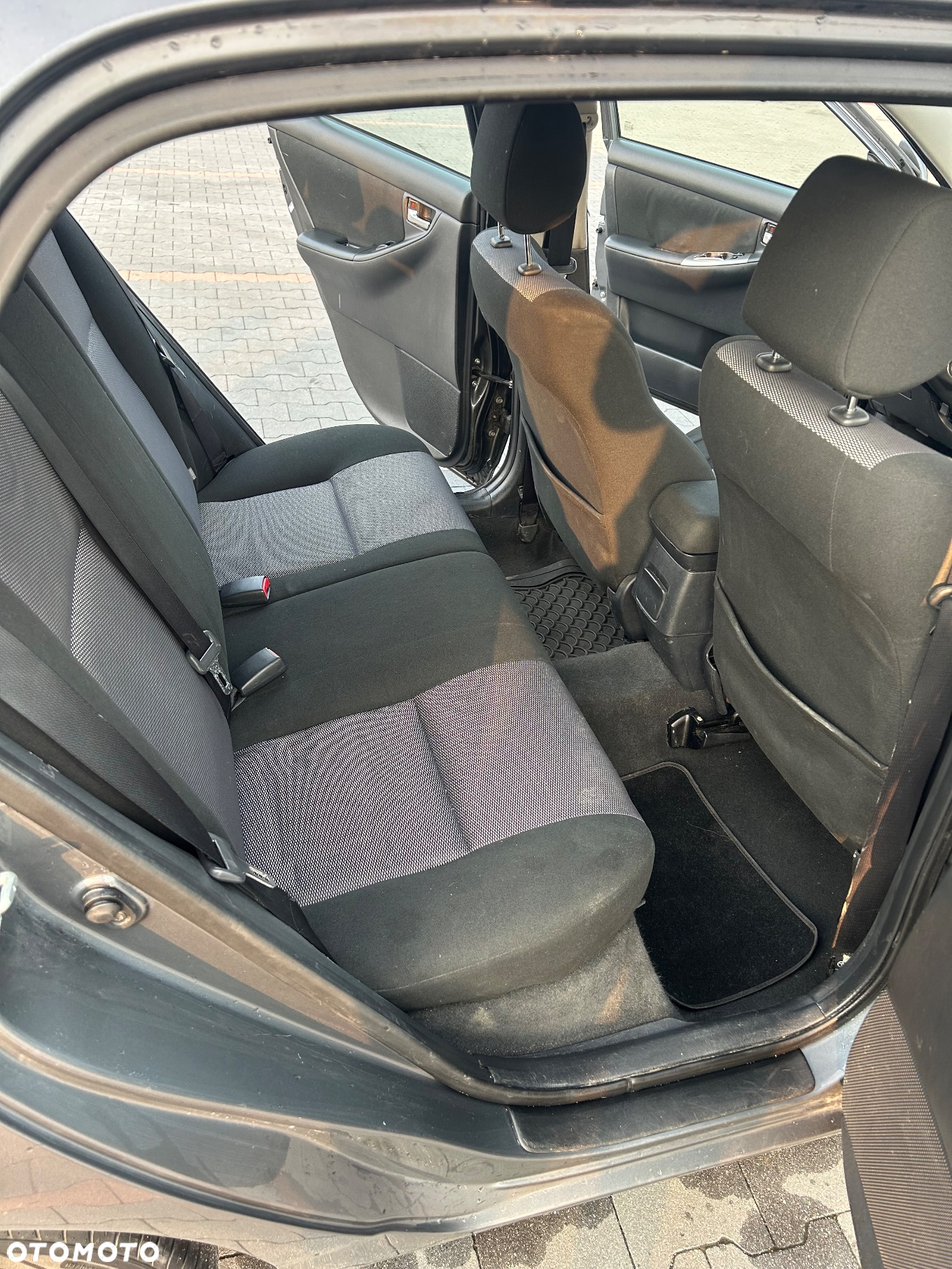 Toyota Corolla 1.6 VVT-i Sol - 10