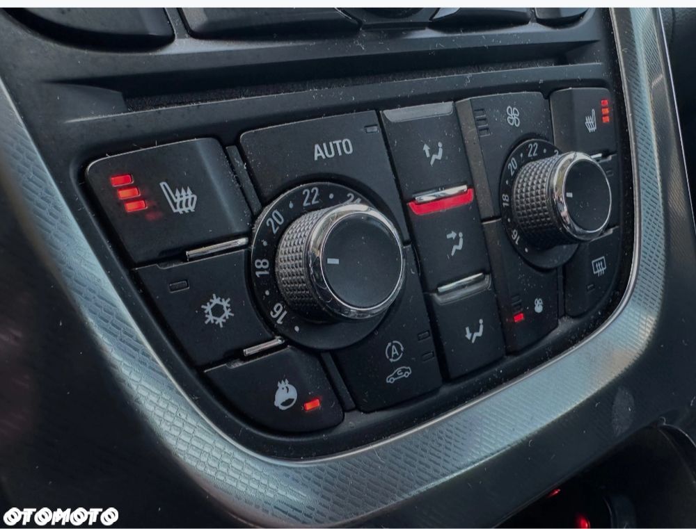 Opel Astra 2.0 CDTI Cosmo - 15
