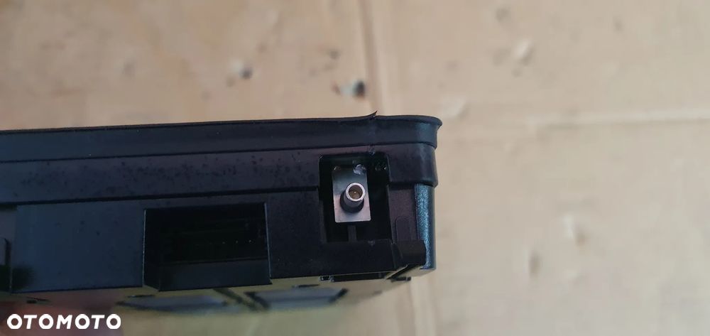 Ładowarka indukcyjna indukcja stacja Audi A4 B9 8W0035502B - 5
