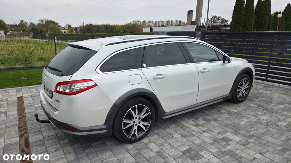 Peugeot 508 RXH Hybrid4 - 10
